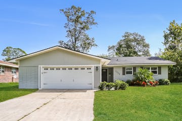 1217 BROOKMONT E AVE JACKSONVILLE, FL 32211
